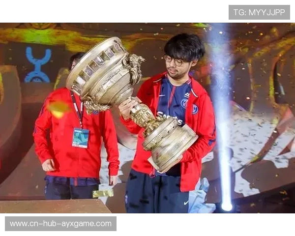 PSG.LGD阵容深度不断增强，psg lgd队服