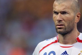 爱游戏体育官方网站-76人队士气高漲，再创佳绩，76人队2021