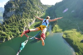 AYX SPORTS-中国女篮的荣耀属于每一个拼搏的身影，中国女篮得奖