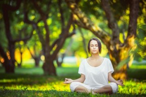 爱游戏体育（AYX）官方APP下载-53分惊天首节！热火三分雨破队史，黄蜂27-2狂潮未逆转！，热火黄蜂季后赛第六场